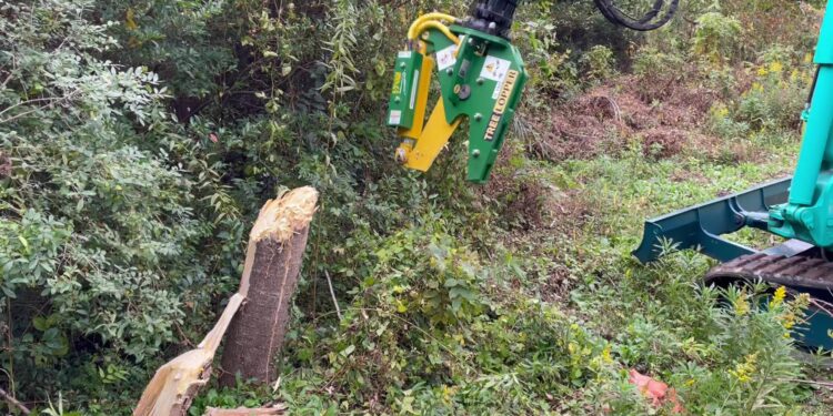 木材カッター（ツリーロッパー）/建設機械アタッチメント