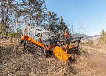 遠隔操作可能なラジコン式マルチャーレンタル開始!